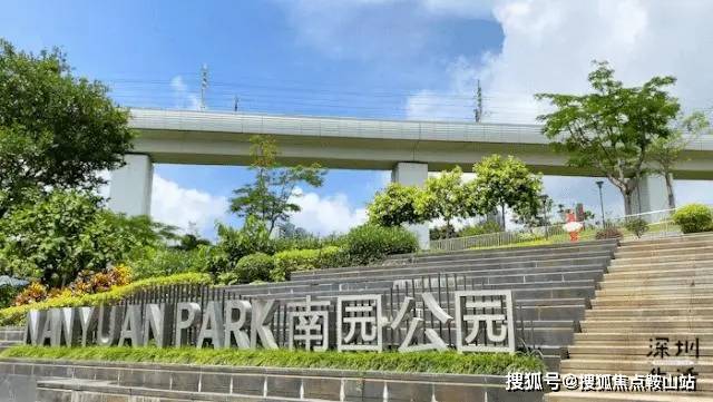 中心- 欢迎您丨户型价格-容积率-样板房-配套详情@售楼处九游会J9入口中海珑悦理(售楼处)首页网站-中海珑悦理营销(图3)
