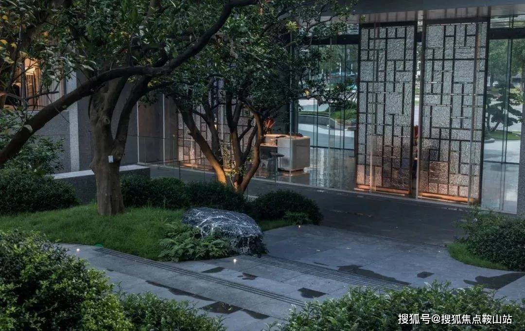 中心- 欢迎您丨户型价格-容积率-样板房-配套详情@售楼处九游会J9入口中海珑悦理(售楼处)首页网站-中海珑悦理营销(图14)